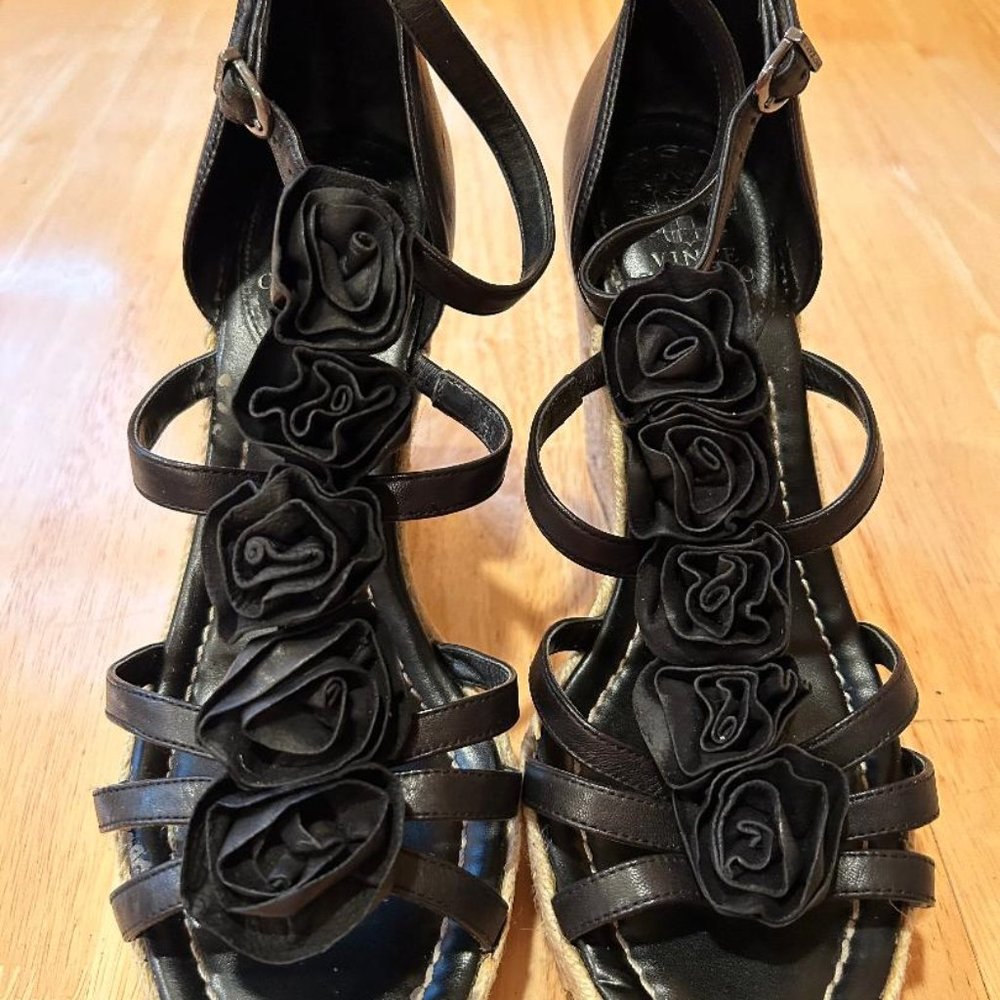 Barely Worn Vince Camuto Black Wedge Sandals (Size 10)